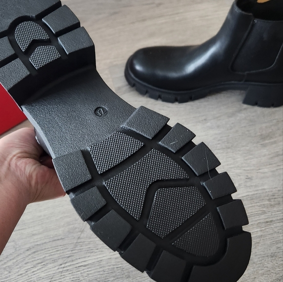 JEOSSY BNIB Black winter boots size 7.5 - Picture 2 of 3